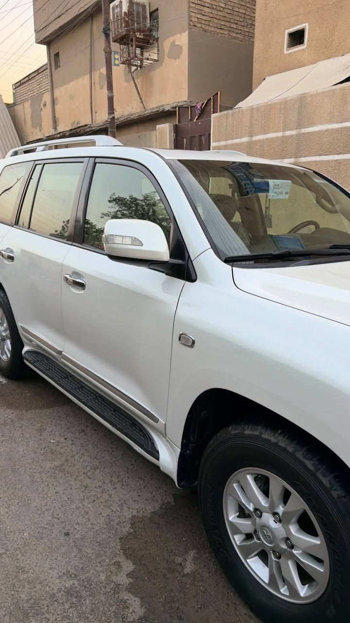 لاندكروزر • ٢٠١١ • مكفوله