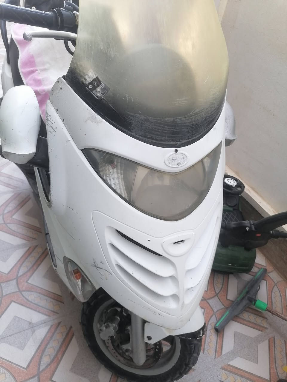 من رخصت ادمن
سلام عليكم شباب للبيع دراجه كايمكو جبش محرك ربع 250CG كهربائيات كله شغاله محرك نضيف ما مفتوح مال حاويه صار سبوعين من شديته الامرايات سلايت عل دكمه ينفتحن وينسدن دشبول كله شغال راديتر جديد الدراجه شغاله نكره صلف السعر 500 وبيهه مجال للطيبين 
هذا رقم وبي واتساب ***********
عنوان رمادي ال5كيلو
