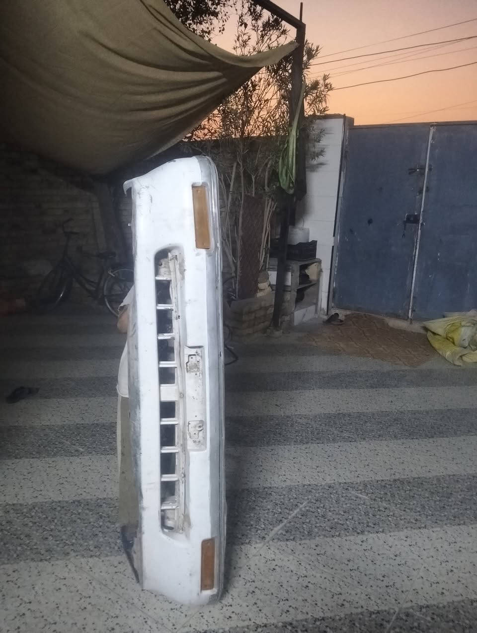 سيدان • سوق الشيوخ • للبيع