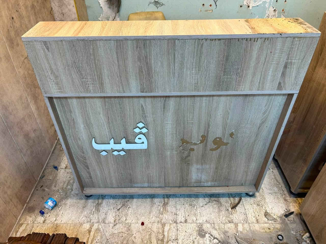 السلام عليكم فاترينات للبيع السعر مناسب للستفسار خاص أو الاتصال على الرقم ***********
