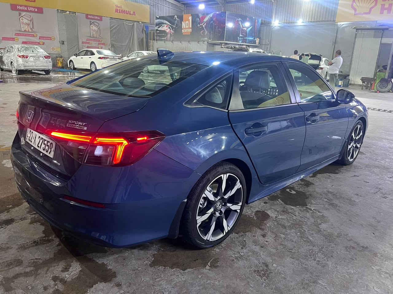 هوندا سيفيك هايبرد فئة تورنج موديل 2025 فول مواصفات اعلى فئة ماشيه 13000 بجم كبس ضرر باب خلفي ونص الجاملغ خلفي جهة اليسار 
نضيفة كلش 
السعر خاص او واتساب فقط على الرقم: ***********
مكان السيارة: الفلوجة
