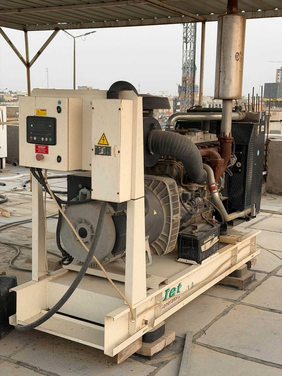 مولد گاز قدره ١٥٠ kv استخدام قليل جداً 

تنطي 450 امبير 

للاستفسار 
***********

نص مكتوب في الصور:
- Tet generators