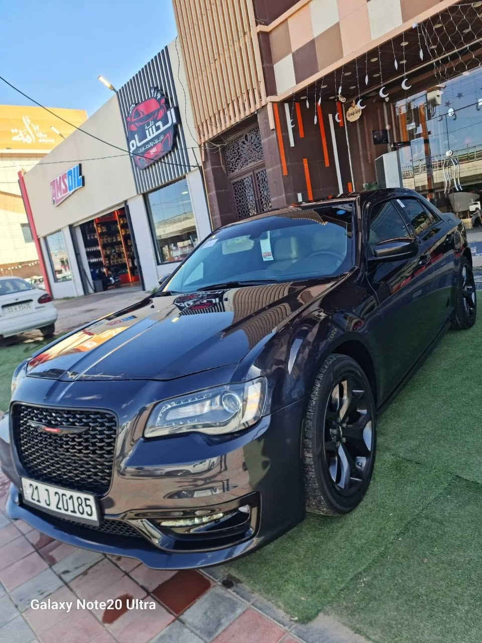 اوبامه للبيع فقط بدون مراوس
لون ع زراك 
شراي اتصل لن مكلف بالنشر 

مديل ٢٠١٧   ماشيه ١٣٠ 

السيارة فاتها سي محدثة إس  

رقم اسليمانيه بسمي 

كشنات كهرباء + جلد 

تخم تاير جديد مع ويل مال ٢٣ 

مكينه كير كفاله حجم المكينه ٣٦٠٠ 

صدر امامي خلفي جديد 

تراي صفر  مذب ربع دينار عليها 

صور حادثها يمك جيك وقتنع عاد اتصل  ابشرط بدون أي داخل بيها جاملغ و بنيد اصفاحها موس لا بارد ولا اشخوط 

مكان🚩 السيارة فلوجه سعرها ١٧٨ وبيها مجال ***********

نص مكتوب في الصور:
- Galaxy Note20 Ultra