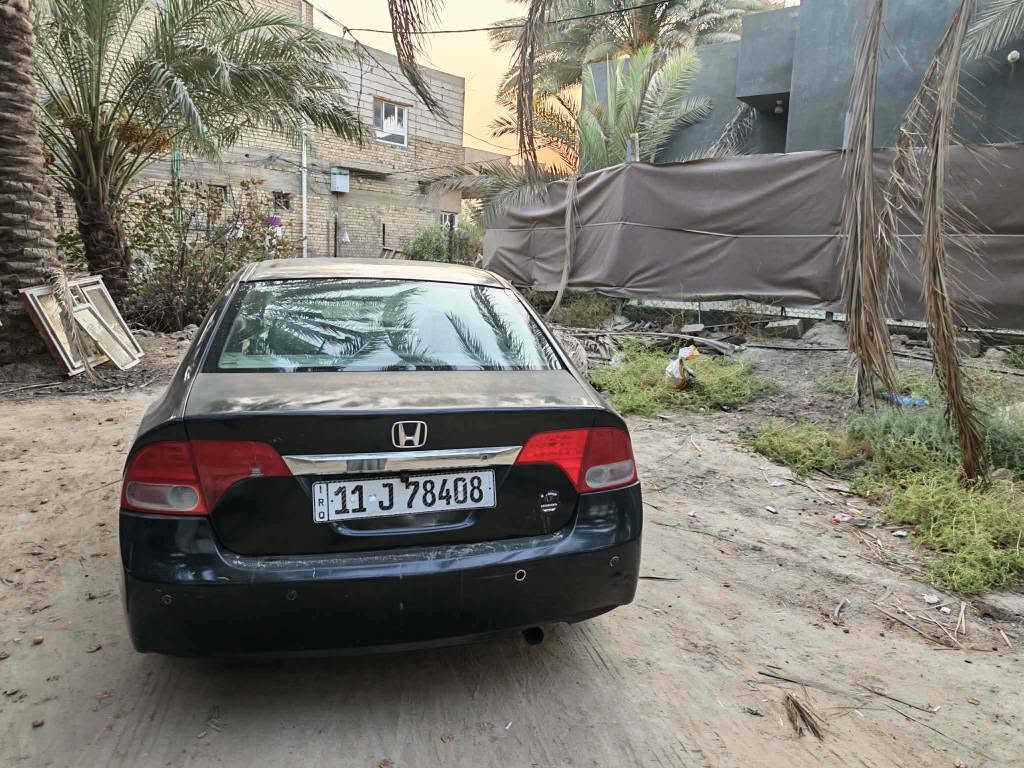 السلام عليكم
هوندا سيفك ١١ مصبوغ عام رقم بغداد انكليزي بدون ضربة قوية ومعجون وتكم ودواخل مكينة ١٨٠٠ حدادية ٦٠ ٪ تايرات وباتري جدد جاهزة مكاني بابل المسيب *********** ابو علي معروضة ٥٨ وبيها مجال بسيط الفلوجة, الأنبار
