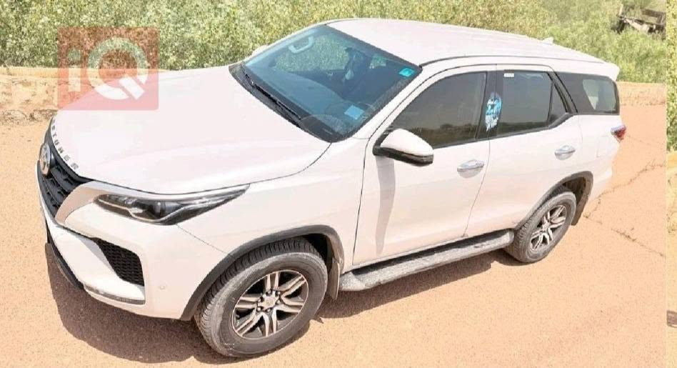 🔥 للبيع تويوتا فورجنر 2024 – 2.7 بنزين 🔥
🔥 للبيع تويوتا فورجنر 2024 – 2.7 بنزين 🔥
🚙 Toyota Fortuner 2024 ▫️ اللون: أبيض 🤍
▫️ المحرك: 2.7 بنزين
▫️ الممشى: 48,000 كم
▫️ السيارة عائلية ومريحة وقوية
▫️ صيانة منتظمة وحالتها جيدة جداً
▫️ استخدام شخصي
⚠️ يوجد صبغ/تصليح بباب السائق نتيجة حادث سابق،
⚠️ يوجد تصليح جاملغ عكس جهة السايق تعديل بارد
 والتفاصيل واضحة للمشتري بكل أمانة.
💰 السعر: [270]$
📍 الموقع: بغداد
📞 للاستفسار: ***********
للمهتمين الجادين فقط، والمعاينة خير دليل.
