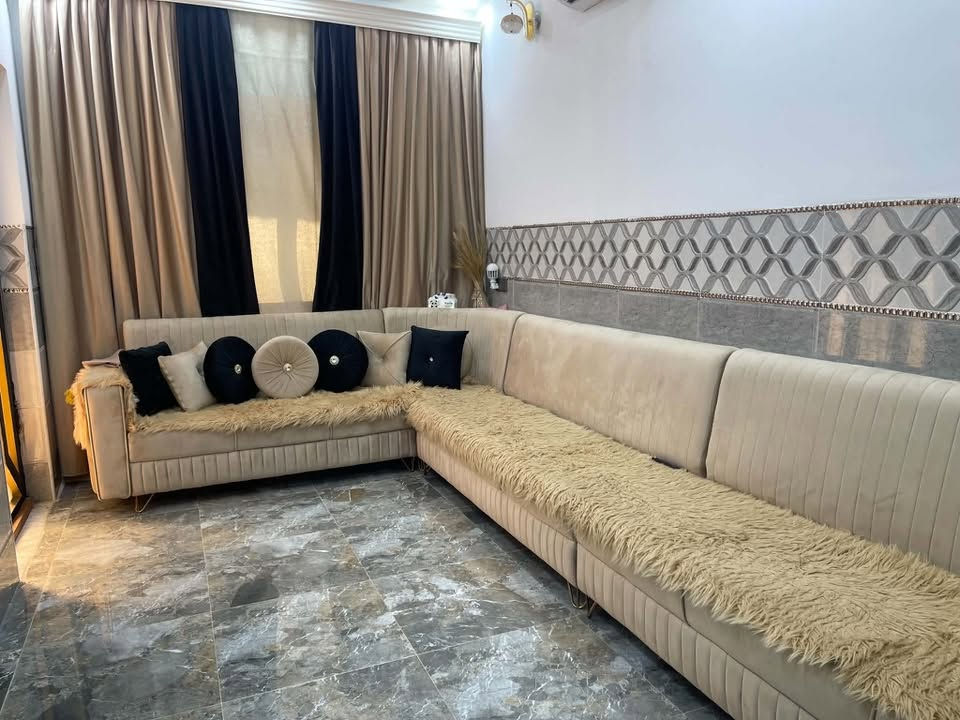 السلام عليكم
طخم قنبات خشب عراقي
مستعمل كلش نضيف٩امتار
بيع مستعجل
قنبات+بردات+كوشات+الفرشات
كله ب٥٥٠
قفل
العنوان موصل حدباء
***********
