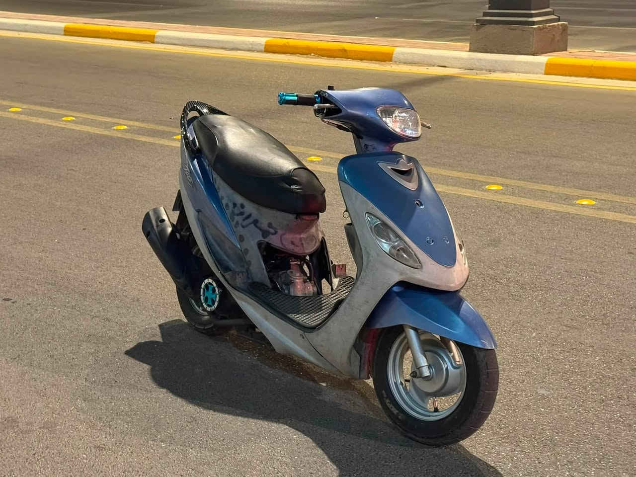 ماكس منغولي للبيع مال شارع
بيها يدات رياضي قبق فلاوين RGS قبق رقم شاصي RGS
كامله مكمله 
نقصها مجمع مال سلف و ديج مال بريك امامي (البريك كامل مكمل حته بنزات بي بس ديج)
عنوان كربلاء يم جامعة الصبطين 
السعر 650بيها مجال قليل
تواصل ع رقم *********** بي واتساب مارد عل ماسنجر
