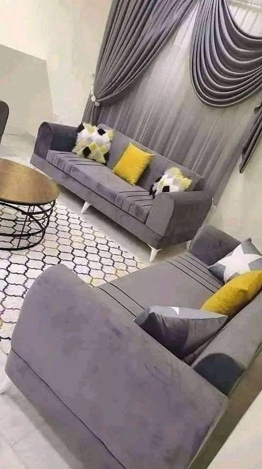 عرض خاص  خلال اسبوع فقط
موديل بطه

قماش قديفه رجل عظم عاج ويا 4كوشات فقط 

أنتبااااه إلى لأسعار 
ال١٠ مقعد   395
ال٨ مقعد   360
ال٧مقعد  335
ال٦مقعد. 325
ال٥مقعد  295

صنع عراقي  
أحدث التصاميم الفنية 
🖍الشغل حسب طلبكم من ناحية اختياركم الالوان وعدد المقاعد 
⭕️مواصفات العمل 
♦️اسفنج. مميز 
⭕️ الخشب مقعد مضغوط
رجل عظم عاج  

⭕️القماش 
 قديفه 

❇️قياسات القنفات ❇️

العرض 75
190سم  القنفه الكبيرة ام ثلاث مقاعد 
150 سم القنفه الوسط ام مقعدين 
75 سم  الكرسي. 
🌹🌹🌹🌹
جميع الالوان متوفره
توصيل داخل بغداد 5 أطراف 15

الاضافات 

قماش كتان 30 رجل نيكل 25

نص مكتوب في الصور:
- 26/12/2024 16:32
- قدیس | POCO F5