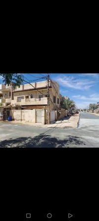 ١٠٠م • اكثر من ٣ غرف • ماء خطين