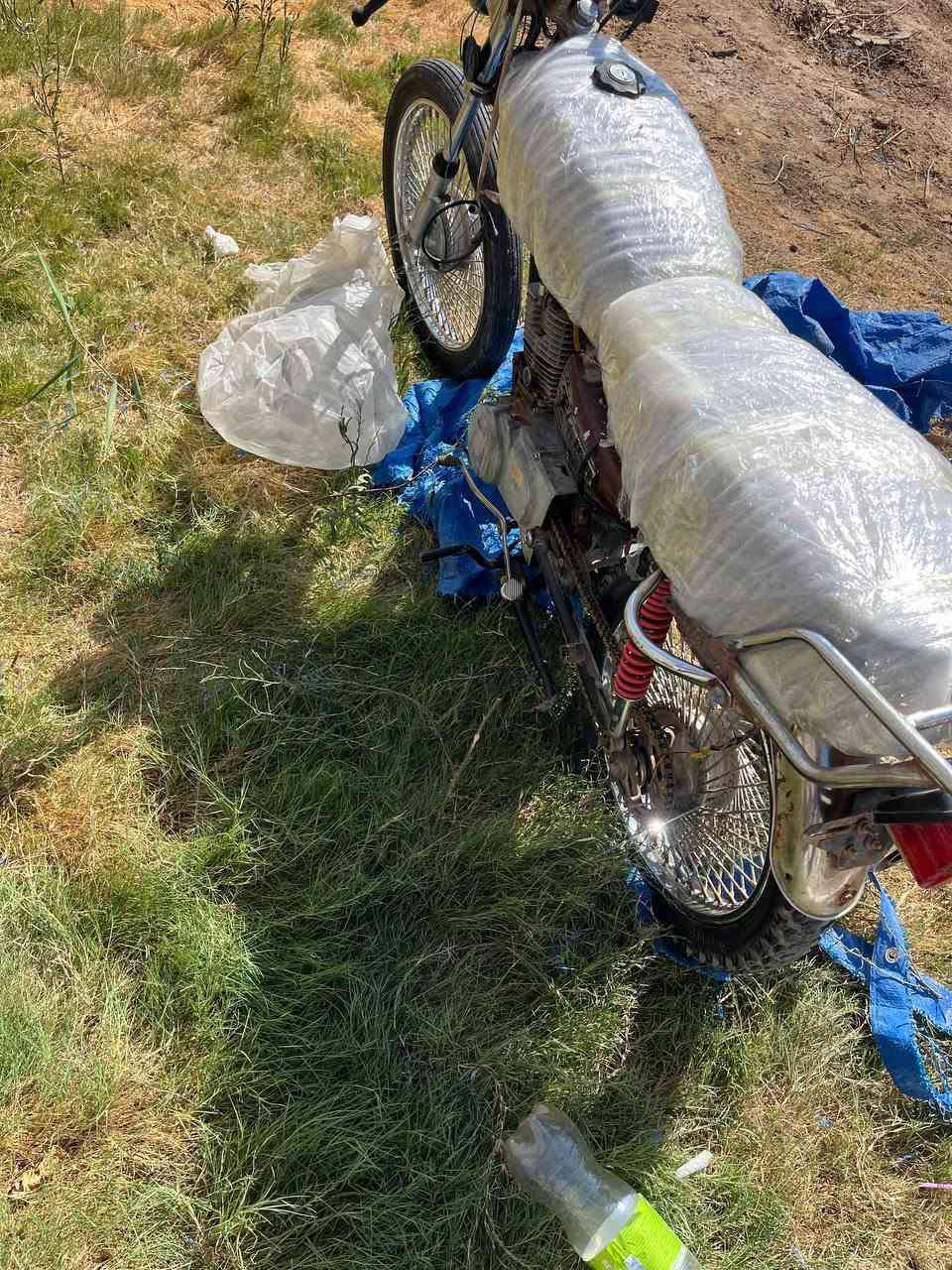 السلام عليكم مراوس ب11عادي وتر راس براس او بروماكس مفتوح وذا عندك جهاز اعلى بعد انطي فرق عادي الدراجه للي يريد يشتري سعرها 300وبيها مجال الدراجه 2020بدون اوراق اكفلها سرقه شغاله بس اراوس او ابيع كوم حديد ***********رقمي
