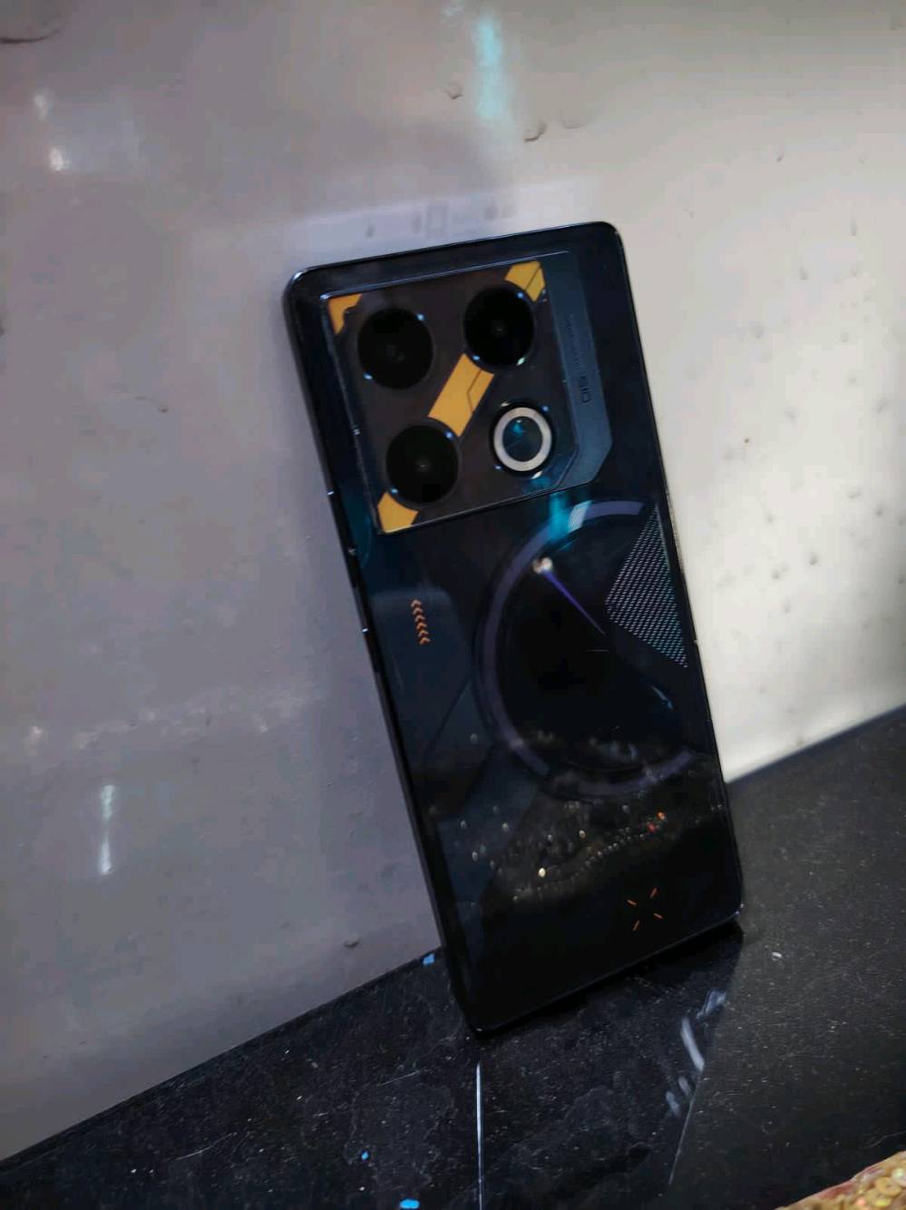 📱 للبيع Infinix GT 20 Pro 🔥

🔄 مراوس بآيفون 

✅ ذاكرة: 256GB
✅ رام: 12GB + 12GB رام افتراضي
✅ معالج Dimensity 8200 Ultimate
✅ شاشة AMOLED 144Hz
✅ كاميرا 108MP مع مثبت بصري (OIS)
✅ بطارية 5000mAh مع شحن سريع 45W
✅ سماعات ستيريو JBL
✅ يدعم شبكات 5G

📱 الجهاز نظيف ويعمل بكفاءة عالية، مناسب للألعاب والاستخدام اليومي.نظافة 100٪

ملحقات كاملة شاحنه وكفر وكرتونه

📞 للتواصل واتساب: ***********