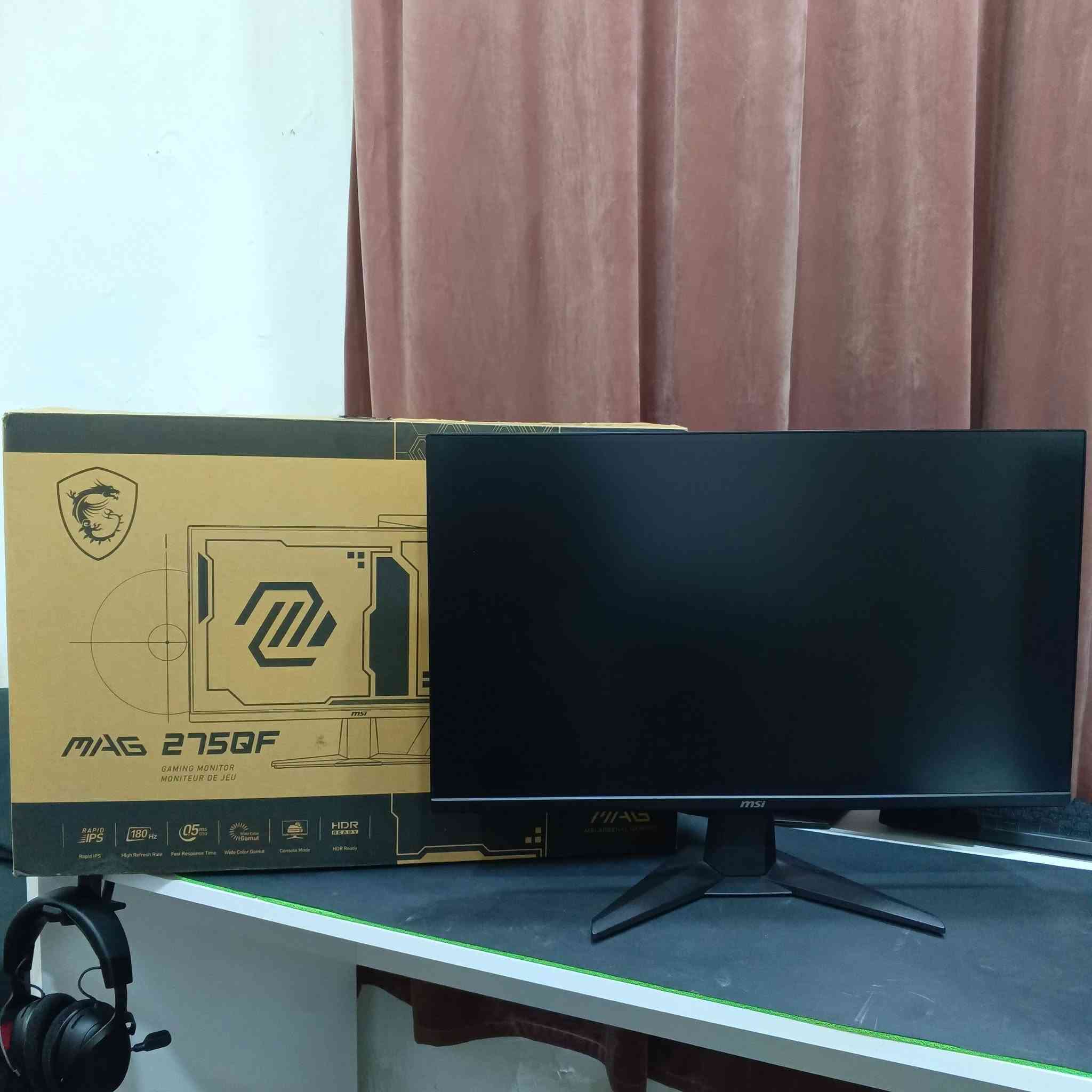 السلام عليكم

المواصفات 👇🏻
▫️ MONITOR: MSI® | MAG275QF
▫️ SIZE / RES: 27" | 2K WQHD (2560×1440) 
▫️ PANEL TYPE: RAPID IPS | FLAT
▫️ REFRESH RATE: 180HZ | 0.5MS GTG
▫️ FEATURES: ADAPTIVE-SYNC
▫️ PORTS: x2HDMI® | DP | 3.5MM AUDIO OUT

📝 ANTI-FLICKER & LESS BLUE LIGHT (حماية العين)
📝AI VISION & HDR READY
📝 CONSOLE MODE (2K @ 120Hz PS5 / XBOX)

▪ السعر: 240,000 الف
▪ مكاني: بغداد - الأعظمية
▪ التوصيل: بغداد (5 آلاف) | المحافظات (6 آلاف)
▪ رقمي: ***********
