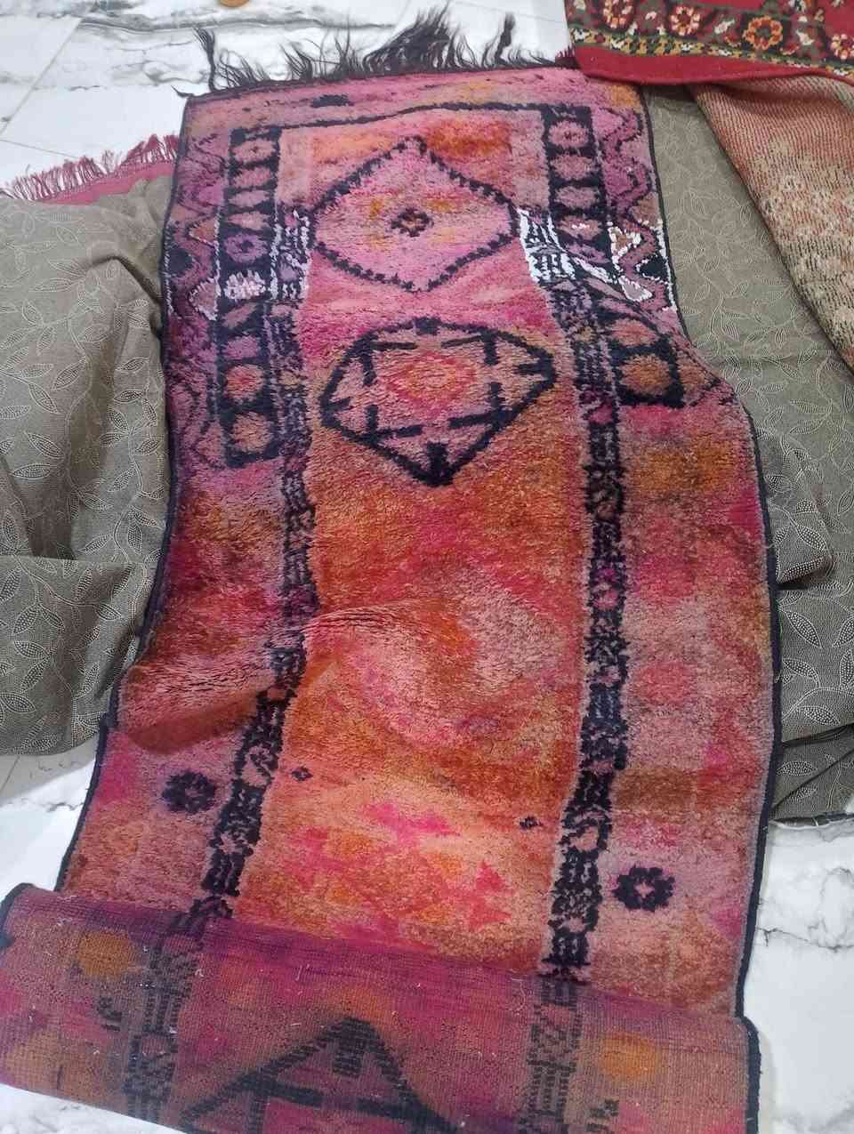 سجاد • بدون تفاصيل