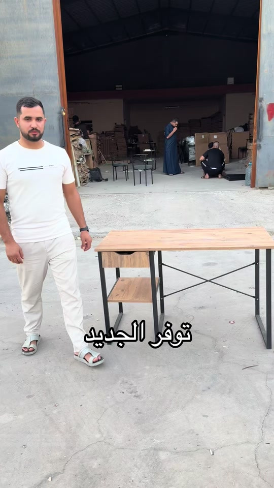 عرض خاص🥰 لجميع الطلاب👨‍🎓ميز دراسه📚 بسعر (58 الف) الخشب تركي mdf شي راقي ودرجه اولى مقاوم للماء يتحمل اوزان ثقيله قياسات الميز 📏 عرض 50سم 📐 طول 120سم💡  ارتفاع 70سم🪜 يوجد خدمه توصيل🚚لجميع المحافظات  الحجز والاستفسار مراسله الصفحه او الاتصال على  الهاتف *********** واتساب***********

نص مكتوب في الصور:
- توفر الجديد