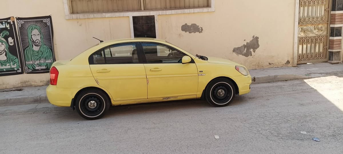 سلام عليكم  اكسنت  البيع  موديل ٢٠١١ خليجي سياره  جاهزه تخم تاير كير  محرك   تبريد خير من الله   سيارة بيه طخطخات مثل ما وضح بل صور   سعر 80$ورقه بيه مجال  رقم هاتف ***********
