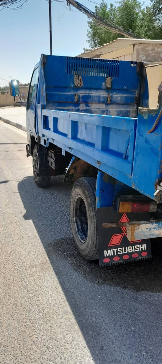 كنتر مديل ٢٠١٣ بسمي رقم قادسيه مكينه ١٠٨ سياره نضيفه وحلوه مكان كربلاء سعر ١١٠ وبيهاا مجال الى الطيبين تصال ع الرقم التالي ***********
