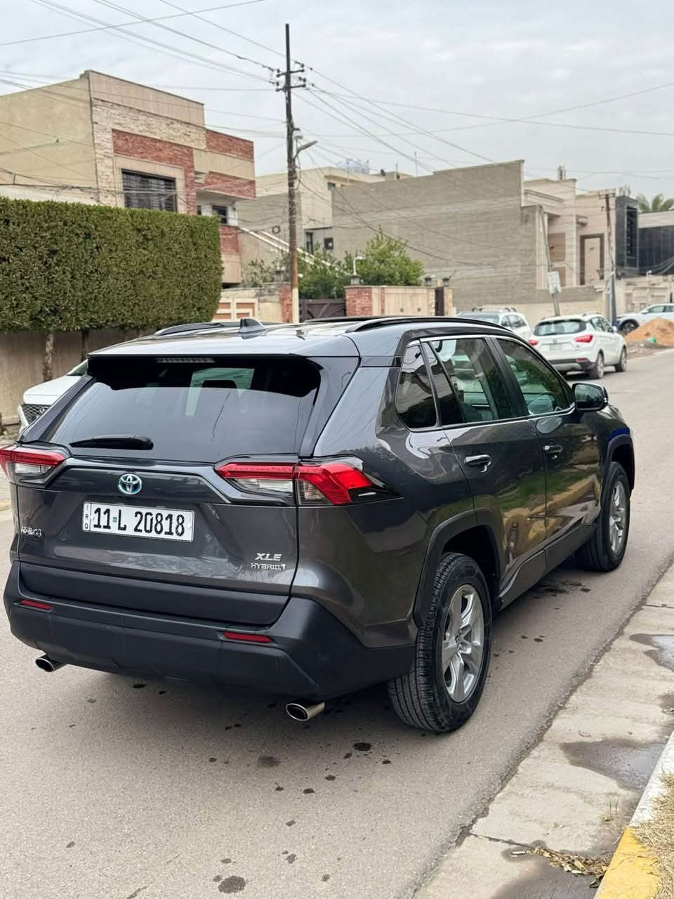 راف فور 2022 xle رقم بغداد للبيع حادث بسيط
فول مواصفات
بصمة 
فتحة سقف
كشن كهرباء
جنطة كهرباء
رادار امامي
تحديد مسار
رادار جانبي بالمراية
تبريد قطعتين
كشنات جلد
اشاير مري 
محرك 2500 هايبرد
ماشية 50 ميل
فورويل دفع رباعي
تبريد بيانو
شاشة كار بلي 
السيارة جديدة كلش وعلى ايدي بالعافية على الياخذها لان اي نقص مابيها
السيارة حادثها جداً بسيط باب جهة الصدر والباب الوراه مصبوغات صور الحادث مرفقة بالنشر 
كير مكينه صدر هايبرد تبريد كله مكفول

*********** رقمي 
بغداد حي العدل 
السعر شدتين و 10 اوراق
