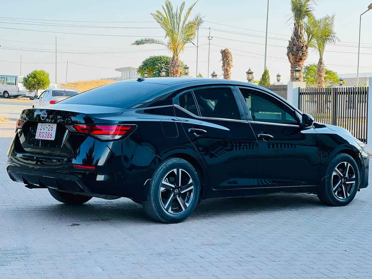 ﷽❤️🤲🏼

🚘NISSAN SENTRA SV 2025

•لون سيارة اسود🖤
صبغ شبرين بونيد اشويل تعديل
• محرك 2.0 لتر 4 سلندر
• قوة 149 حصان
• قير Xtronic CVT أوتوماتيك
• دفع أمامي FWD
• استهلاك اقتصادي يصل إلى 40 MPG على الطريق السريع
• جنوط ألمنيوم 16 إنش
• Intelligent Cruise Control
• Nissan Intelligent Key + تشغيل Push Button
• Nissan Safety Shield 360
•كشن+سكان هيتر👍
• نظام تحذير النقطة العمياء
• تحذير حركة المرور الخلفية👍
• فرملة طوارئ أوتوماتيكية مع كشف المشاة
• تحذير مغادرة المسار👍
•مكان سياره عقرة معرض گولان تجارة سيارات دبي
• High Beam Assist
• ABS + EBD + Brake Assist
• فرامل ديسك أمامية وخلفية👌
• كاميرا خلفية
• مقاعد قماشية Premium Cloth حسب التجهيز👍🏻
• شاشة ترفيه واتصال Bluetooth
• Apple CarPlay وAndroid Auto حسب التجهيز/الحزمة
• تحكم بالمناخ حسب التجهيز👍🏻
• سعة 5 ركاب
• سعة شنطة تقريباً 14.3 قدم³
•سعر128 مجال بصيط للطيبين☺️
⭐ SV تعتبر من أفضل الفئات من ناحية التجهيزات مقابل السعر، ومناسبة للاستخدام اليومي والاقتصاد بالوقود.

📞 للاستفسار عن السعر والتفاصيل، تواصل معنا.📲
*********** وات ساب على رقم
ملاحظة: بعض التجهيزات مثل الشاشة الأكبر، التشغيل عن بُعد، المقاعد المدفأة وغيرها تعتمد على الحزم الاختيارية والسوق الذي جاءت منه السيارة. اكر, نينوى
