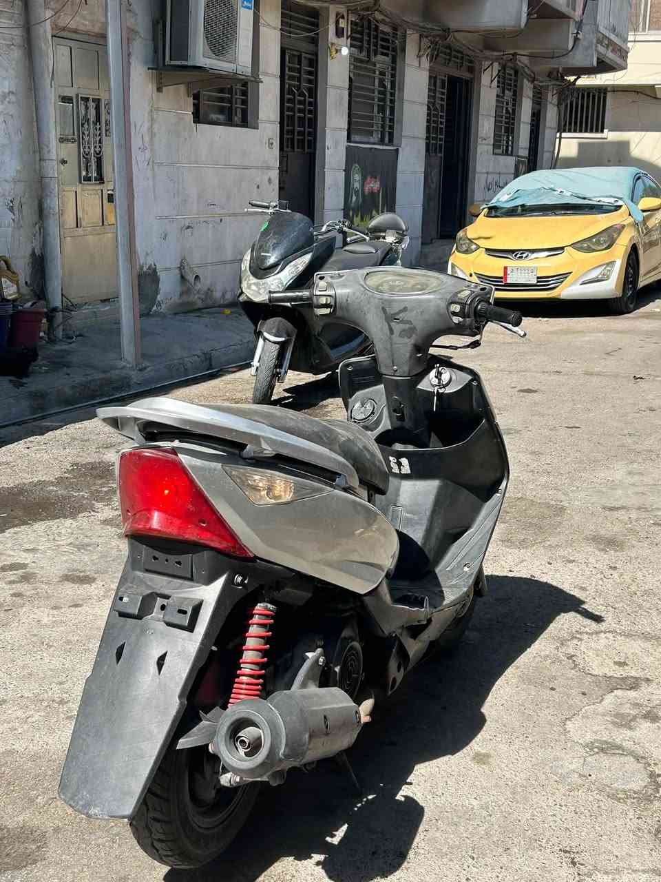ثعلب ( GTR) 140
دراجه حلوه اي نقص مابيه تنكر سلف وتروح
باتري جديد تاير خلفي جديد حته دهن جديد
كهربائيات سلف هندر كله شغال دبل إشاره كيج بانزين شغال 
دراجه كشره كاعده وكفراته جددده تايون 
نقوصاته لازكات مال كفرات وكابرتير وصخه قمجي  مال سرعه سعره 3 الالف فقط 
سعر 450  وبيه مجال 
بغداد شارع حيفا 
***********
