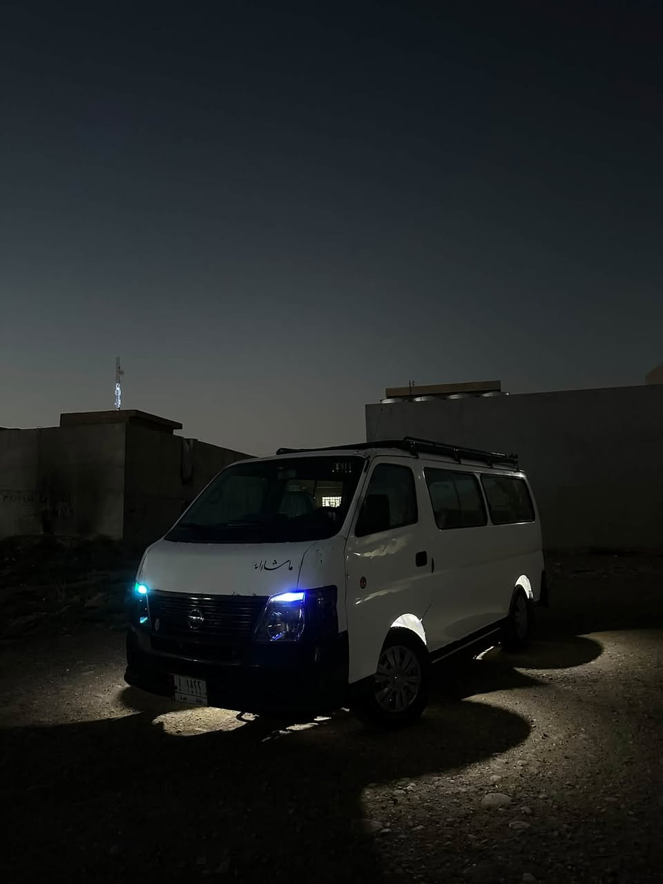 نيسان يورفان • ٢٠١١ • دبل زينون