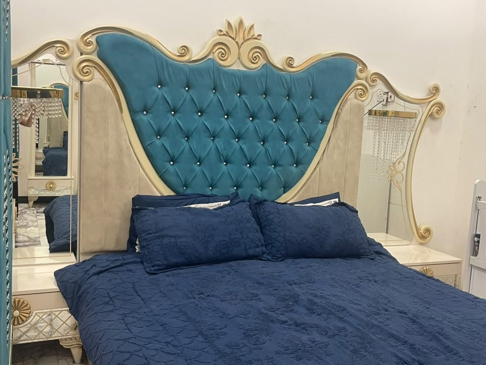 السلام عليكم غرفة تركية ضخمة8 قطع
نظافتها 99‎%‎
مكاني الناصريه سوق الشيوخ
رقم ***********
متوفر واتساب

