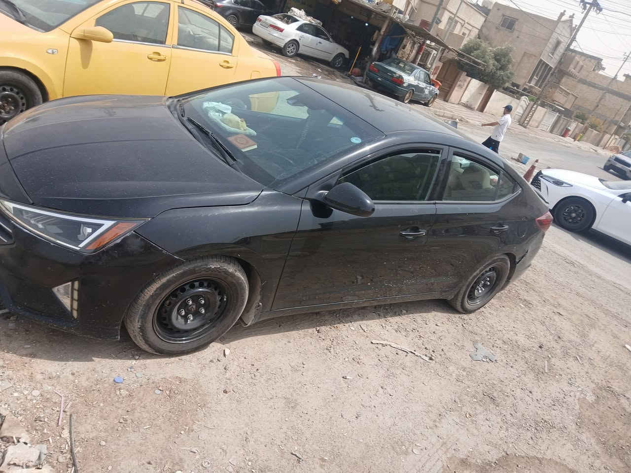 النتره 20 محرك 2000 دوش كير اي تي ماشيه 149 فقط قطعتين بيه بنيد او جاملغ مبدل داخل العراق. وراد خارج صندوك باب امريكا نفس لون رقم اربيل بسمي مكان الدوره سعر 125 رقم ***********
