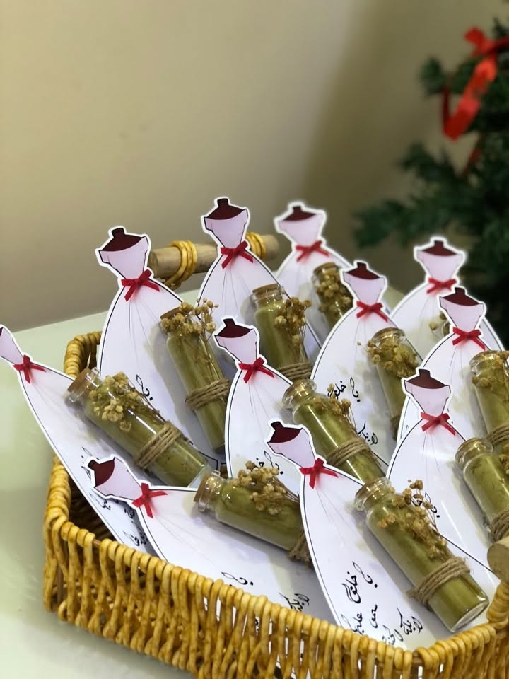 مرحبا بنات ✨
منو مناسبتها قربت وحايرة بالتوزيعات ؟؟
الحل يمي وصلتي للمكان الصح 🥹
اشتغل كل توزيعاتكم حسب الفكرة والتصميم الي ببالكم ولكافة المناسبات

تواصلوا ويايه عبر الرقم ***********
