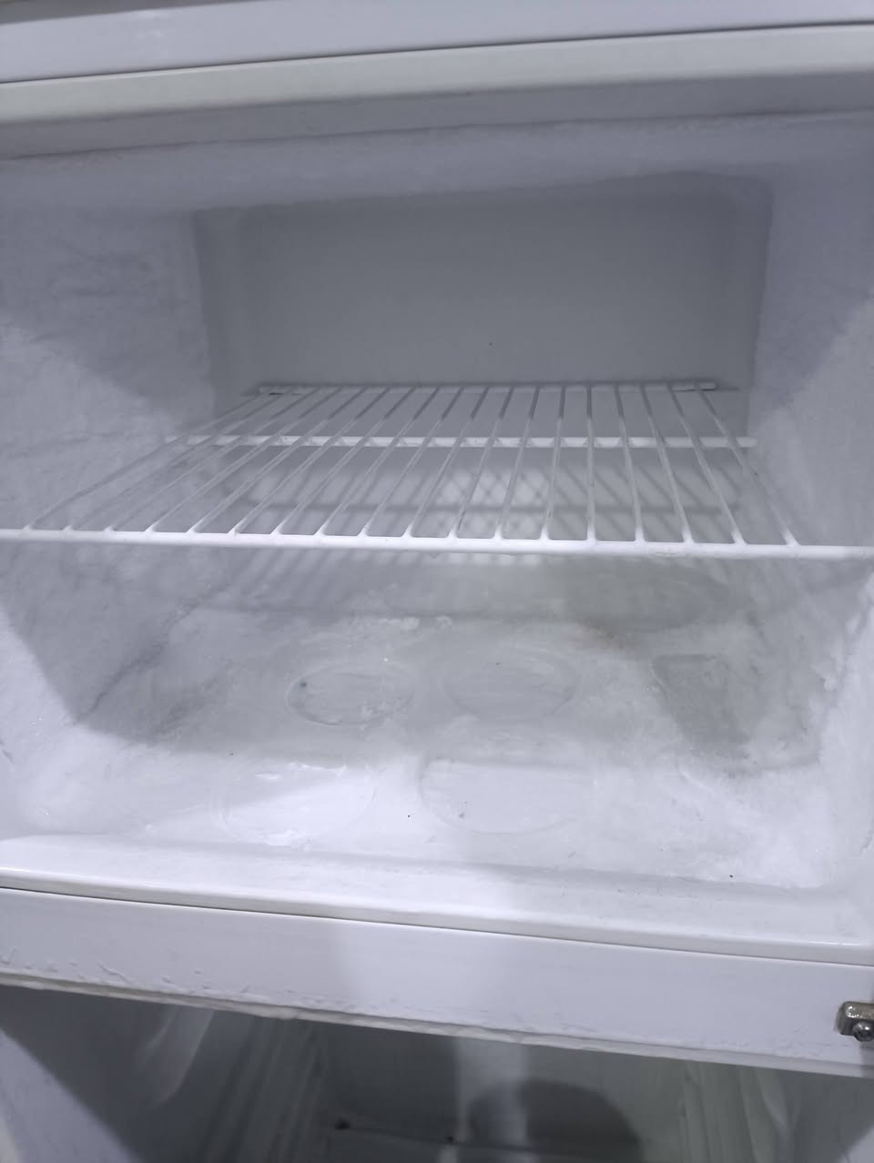 للبيع ثلاجة ماركة بيكو اصلية ونضيفة وتجميدها فول سعرها 225 وبيها مجال
للاستفسار الاتصال على الرقم *********** بي واتساب 
او مراسلة الصفحة
