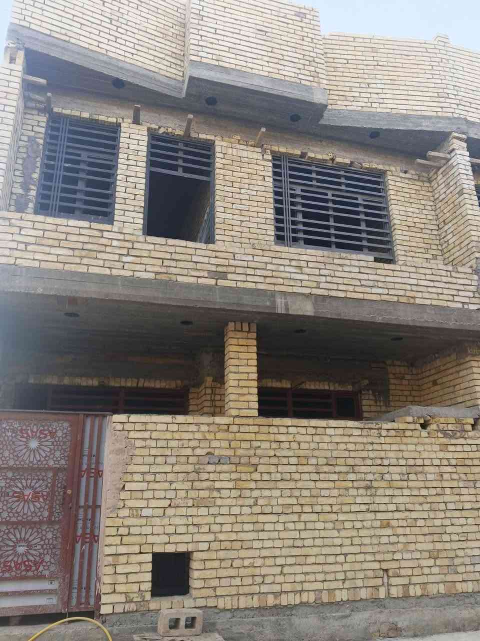 هيكل 50م طابقين للبيع
غرفتين نوم+استقبال+ مطبخ+ صحيات عدد3 / الشعلة- الشارع الغربي- مقابل قطاع السابع- طابو ملك صرف زراعي 25  / السعر 54 مليون وبيه مجال
للاتصال ***********
