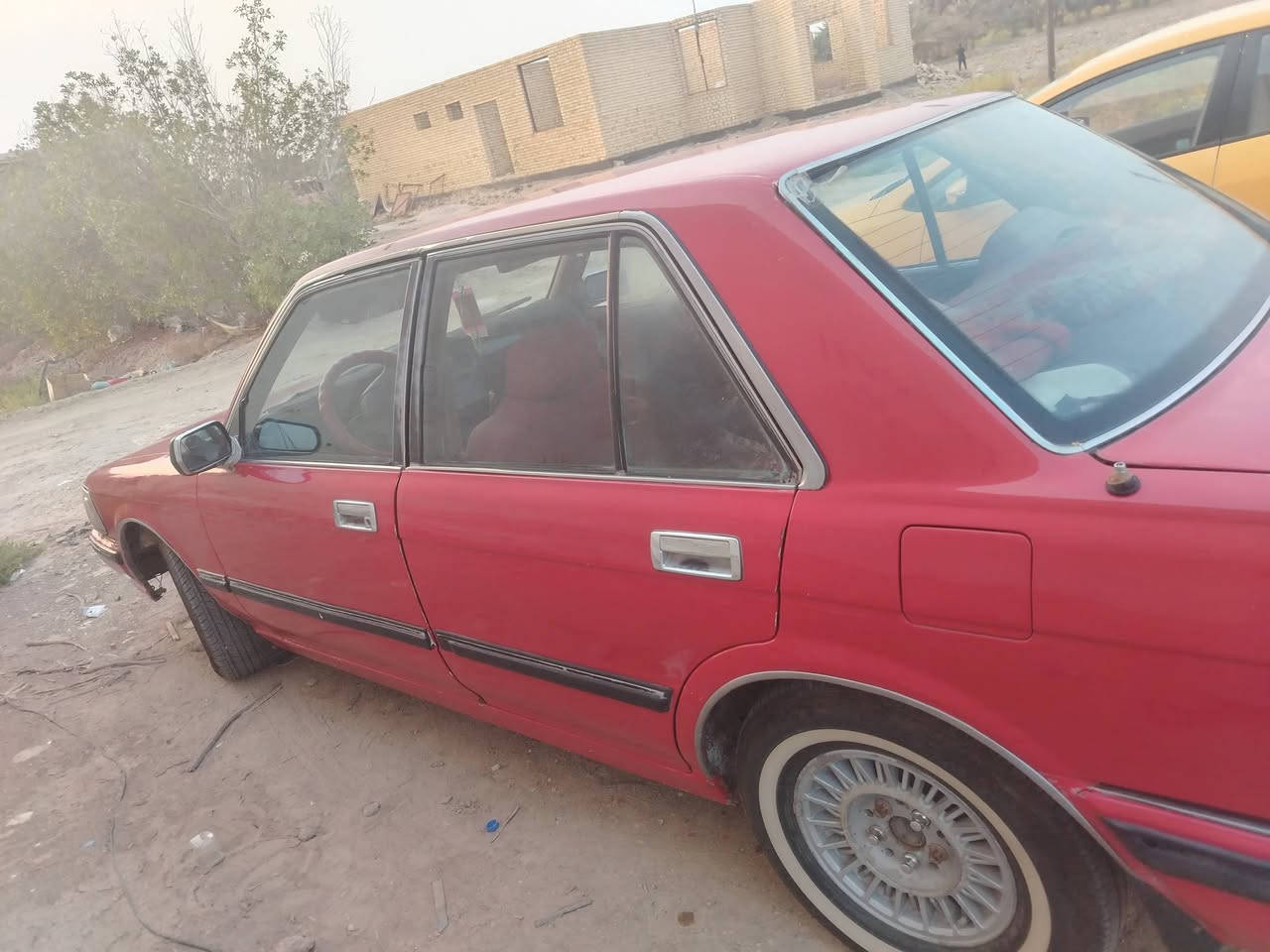 سيدان مديل 1989 مصبوغه جماليه 
مكينه جديده ثنين ونص تخم تاير جديد باتري جديد كهربائيات كله شغاله حداديه من الدعاميه لدعاميه كله مبدله 
رقمه مثنى مداور شوكت مايعجبك
رقم صاحب السياره ***********
