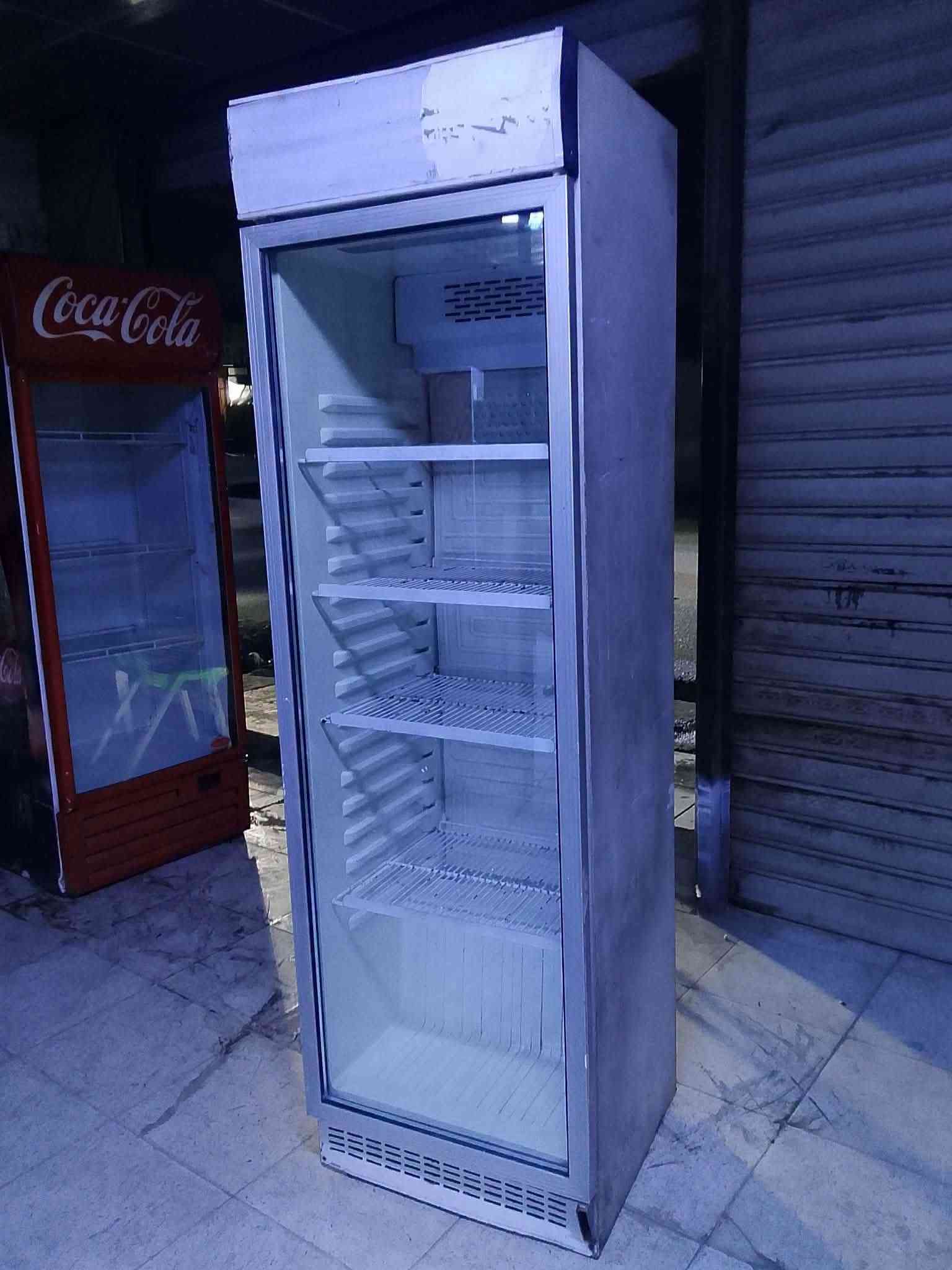 براد بابين كولا ٥٥٠ بي مجال 
براد باب عرض ٧٠  ٢٧٥ 
براد أزرق  ٢٧٥ 
براد ابيض ٢٥٠ 
براد عرض ٨٠ ضخم عملاق
اسعار بيها مجال 
بغداد سيطرة الشعب عندي توصيل بغداد ***********

