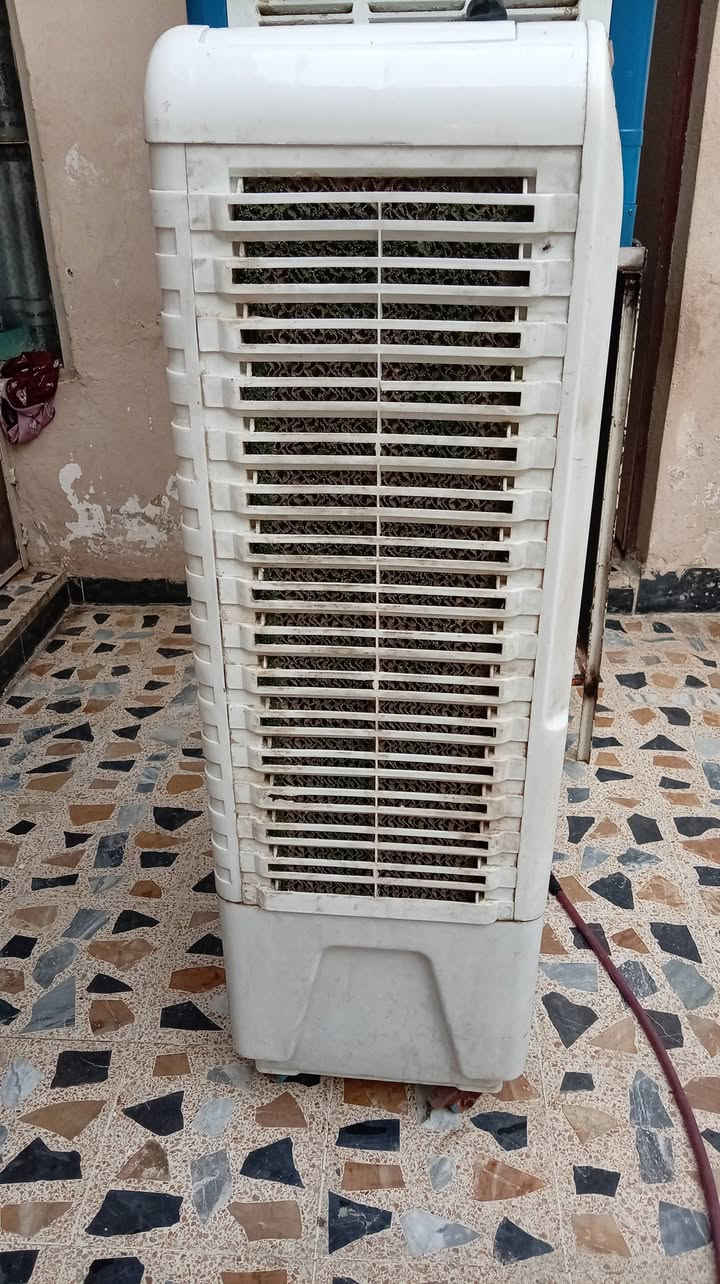 للبيع شرط الشغل تحكم دكم وريمونت عن بعد
70 وبيها مجال تواصل خاص او ***********
