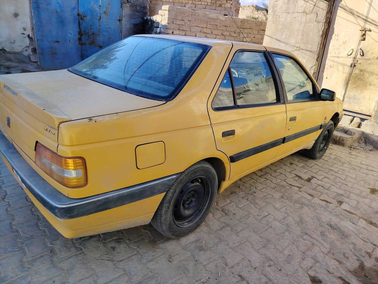 سلام عليكم بيجو أكد ٢٠١٦ نجف مصفره غرامات وهئه ***********
