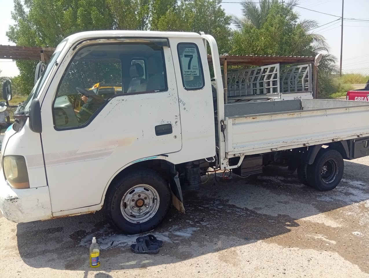 سلام عليكم سياره للبيع ام عيون موديل 2001سياره مكفوله كفاله محرك بس بخار محرك 3000سياره نضيفه كلش شاصي مكفول رقم شاصي كهربائية شقاله تخم تايرالعنوان سماوه الستفسار ***********او ***********
