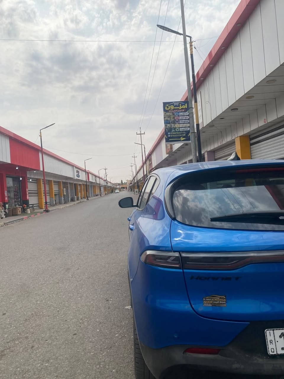 للبيع دوج هورنيت مديل 2024 GT
محرك 2000 تيربو ماشيه 27 الف ميل 
السياره جاهزه طخم تاير جديد صدر جديد بعدها بل باكيت السعر 155 وبيها مجال بصيط 
ترهم مقدمه فوك ال85 والباقي بل شهر السعر حسب الاتفاق بيها جاملغ السايق صبغ والجاملغ الخلفي صبغ وشويه بارد بل باب 
السياره شهداء سنه وتصير حره وهذا رقم ***********
