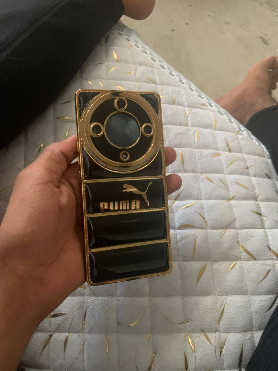 هونر X9 A
256 جهاز نضيف حيل مامفتو السعر 200 بي مجال
مع شاحنه ***********
