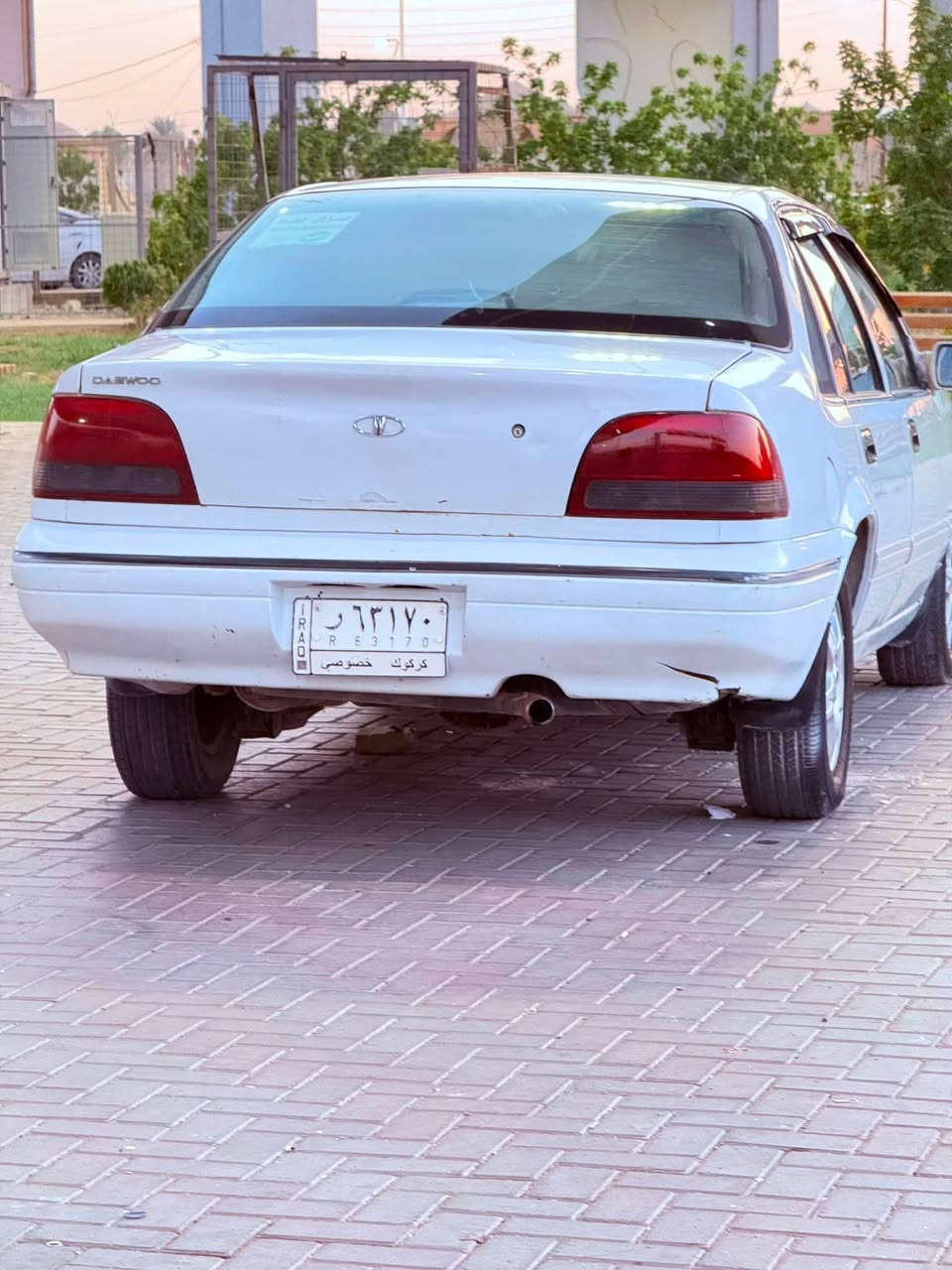 السلام وعليكم
دايو برنس موديل١٩٩٦ :::
الون ابيض ..... ... تحويل ثاني يوم
تبريد شغال ثلج... 🥶🥶🥶🥶
كير وتماتيك...  
محرك مفتوح .....
كير ومحرك حاويه جدد مكفولات
ماشالله بيه نعومه فول  
تخم تاير.
كهربائيات كله شغاله .... 
صدر خلفي أمامي جديد 
غرفتها جديده بطاين بوب جديده
الهاتف ***********
مكان تكريت 
السعر 39
