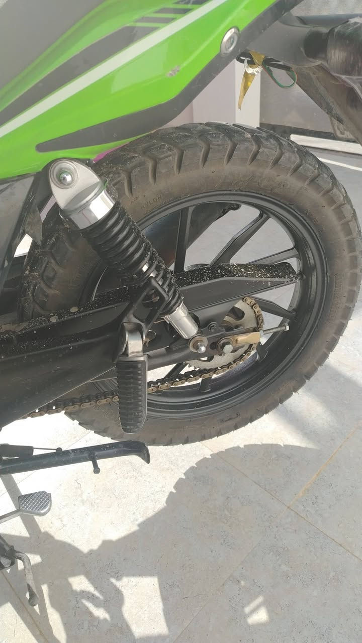 اعاده النشر بسبب الوعود الكاذبه هيومه مسجل لوحات وسنويه موديل 2023 السعر مليون و ١٠٠ وبي مجال للشراي بيع مستعجل للاستفسار ***********
