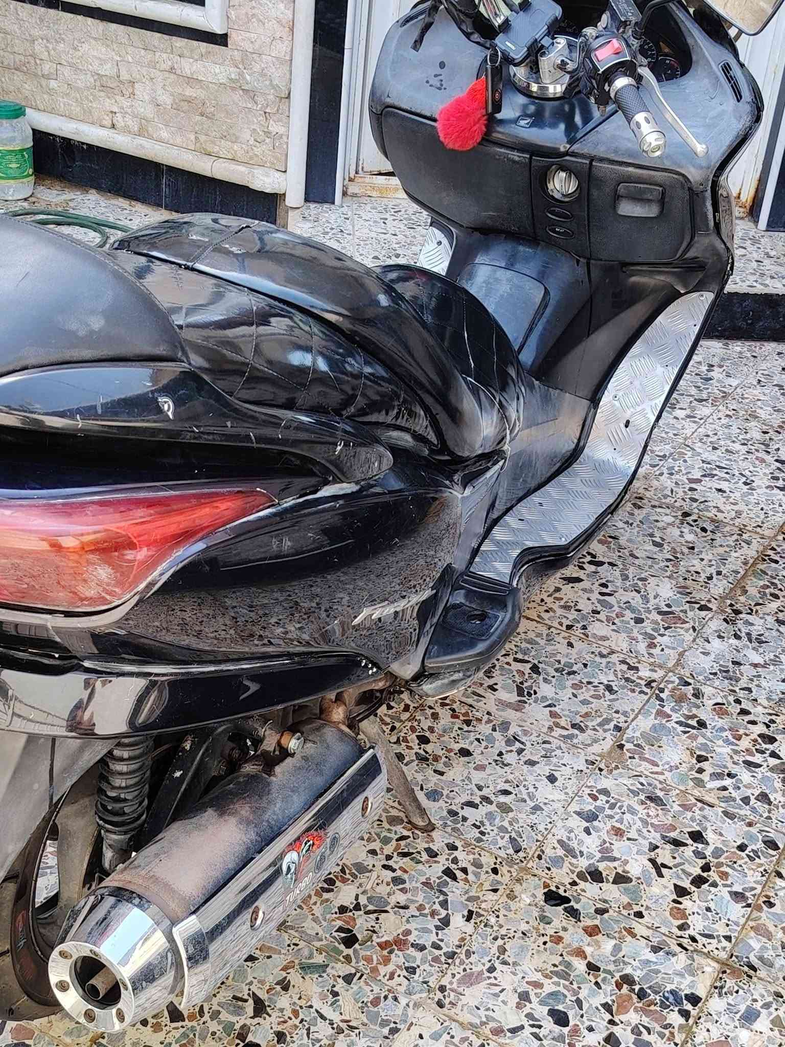 السلام عليكم فورزه 08 بصمه من كلشي جاهزة كهربائيات 

كلشي شغال لايت 4 حركات مثل ما موضح مفتوح بس والفا 

فقط   تايرات امامي خلفي جدد كله شغل

  دراجه خير من الله              اذا اكو دراجه ربع كير نصيفه اورس نطي فرق او فورزه 0. 10  مروس نطي فرق عادي 
 
السعر 650 وبيها مجال 
 
***********              
 
بي واتساب
