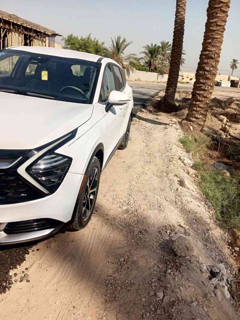 للبيع كيا سبورتاج
موديل 2023.   وارد امريكي 

شاصي طويل. 

ماشيه55 الف 

محرك 2500. 

مواصفات 
بصمه ابواب + بصمه تشغيل + تشغيل عن بعد 

تبريد امامي خلفي + تبريد شاشه 

شاشه متصله   + تبريد شاشه  

اشاير بلمري المري شفط 

لايت زينون عالي وناصي 
كشن جلد+ كشن السايق كهرباء 

السيارة جديده  
شرط كير ومحرك ع وضع الشركه 

ملاحظه.  بيه بتيد صبغ + جاملغ امامي صبغ 

والباقي كفاله           

السيارة.  حيل جديده.  اي نقص مابيه 

تخم.  تأير.     كير ومحرك مكفولات حدادية جديده 

مكان السيارة بغداد 

***********
