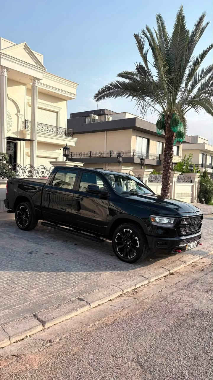 السلام عليكم ….👋
الحلال للبيـع 🖤
انضف واحلى واجدد رام تشوفها عيونك
RAM 1500, TRADESMAN 4X4 
دبل اكسل 4+4
ويلات 22 الشكل الجديد 
موديل : 2023 
ماشي : 86.000 mail
السياره تعتبر نص مواصفات للي يعرف ميحتاج اذكر المواصفات 
حادث السياره جانبي جاملغ امامي يمين مستبدل بلادي شركة نفس اللون ✅ حافت البنيد على كد شبر صبغ 
دواخل السياره سليمه ✅ 💯 
شاصي لغد بطانه بدنه سليم ✅ 💯 
ايرباك ستتم راجع ✅ 
ب اسمي تحويل وهزه وفحص وسنويه كله بشرط ✅
مكان السياره اربيل 📍
السعر ……26.800 يعني 268 ورقه وبي مجال للشراي 
للأستفسار الاتصال 
***********
