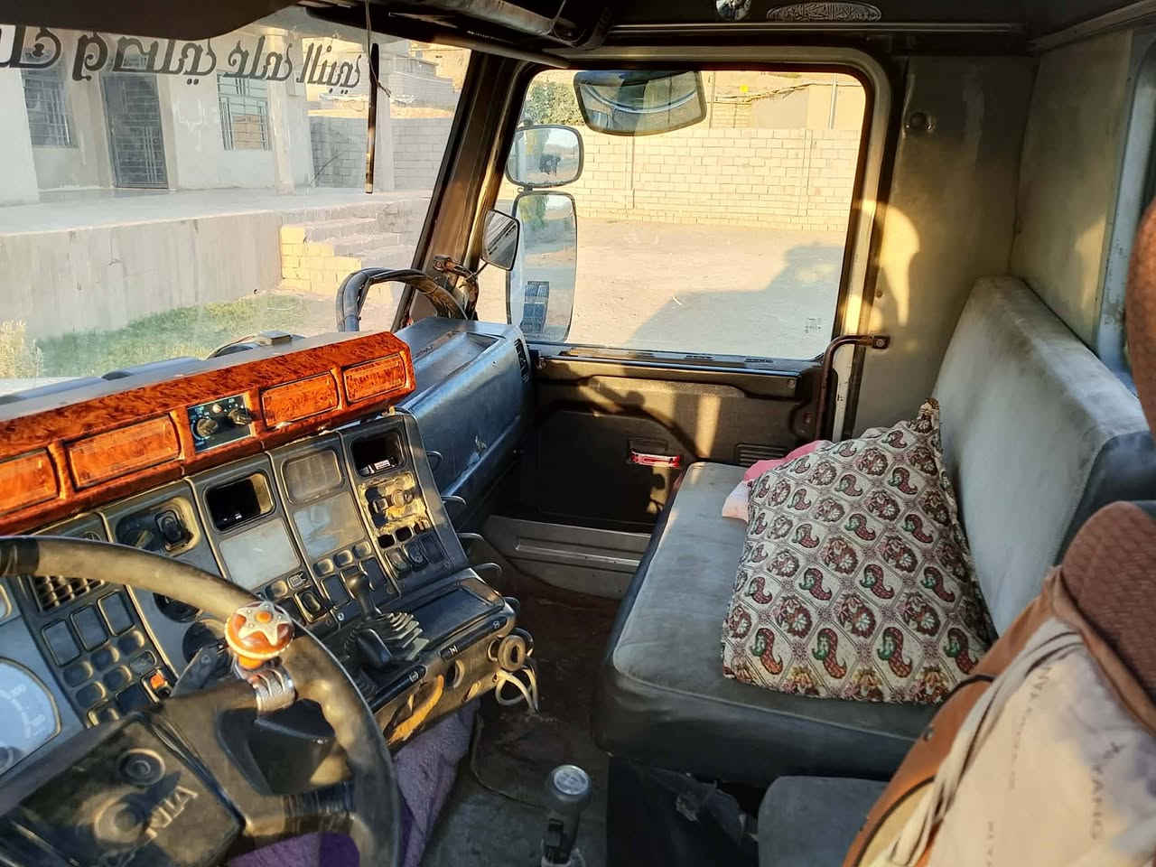 سكانيه 113 مكينة 112 لاصرف
ولا نفخ الموديل 93
سنكل عضله بلسنويه قلاب
الرقم كربلاء
البودي موجود 
العنوان موصل
***********
***********

