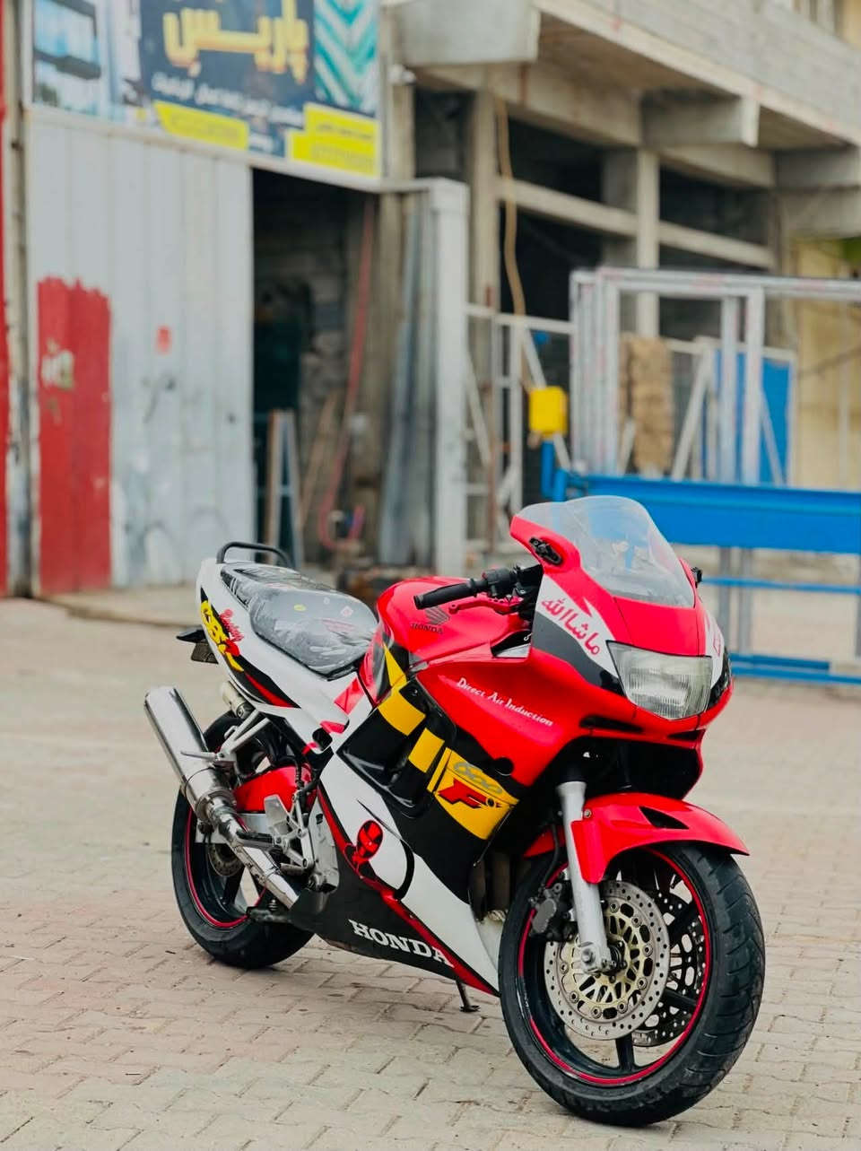 600f3 رقم سنوي
شرت تحويل محركه كبس بدون نقس ونضيف
سعر/٢٤/شويه بيها مجال 
مكان:كركوك 
رقم موبايل/***********
