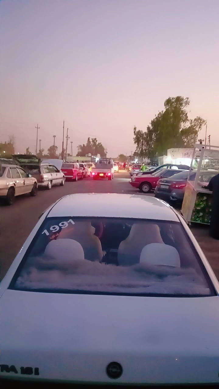 سلام عليكم اوبل فكتره للبيع موديل 91نضيفه  لاحدث ولا شي بس الهلالت الوره معمره فقط وبيه تصفيه شويه محرك 16 السعر 40وبيه مجال ***********
