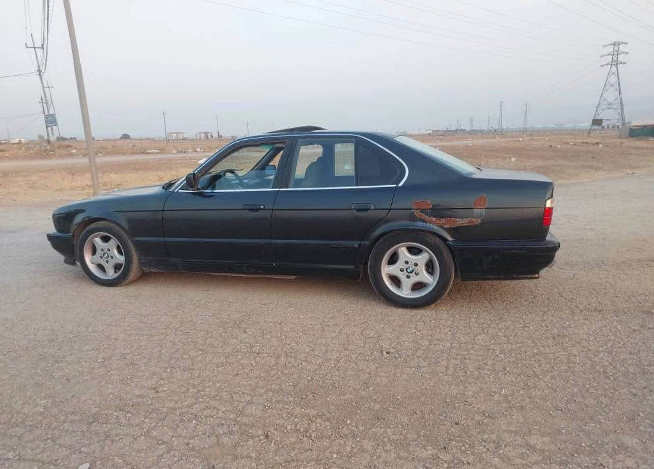 🌹بەناوی خوای گەورەومیهرەبان ‌🌹      
BMW  525
مۆدێل1993                   ***********
 ئاڕمی پلاستیکی هەولێر  ئاڕم و ئەوەلیات و بڕاوەبەشەرت مەکینەکەپسی 525 گێڕتۆماتیک گێڕو مەکینەی بەشەرت تەقەوڕەقەی بەشەرت پێش و دوای چەکوشی پێوەنیە  تازە پێش و دوای داگیراوە   چوارتایەو ویلی تازەی  لەژێره  سڵاید  لایت ئەڵقە  کامل ئەشیای تەبریدی پێوەیە سعری  22گەڵاو کەمێک معامەلە ناونیشان سلێمانی تکایەبەس فرۆشتنە   
تێبینی  سەیارە بەس موسە        ژ  . م  ***********         *********** السليمانية, العراق
