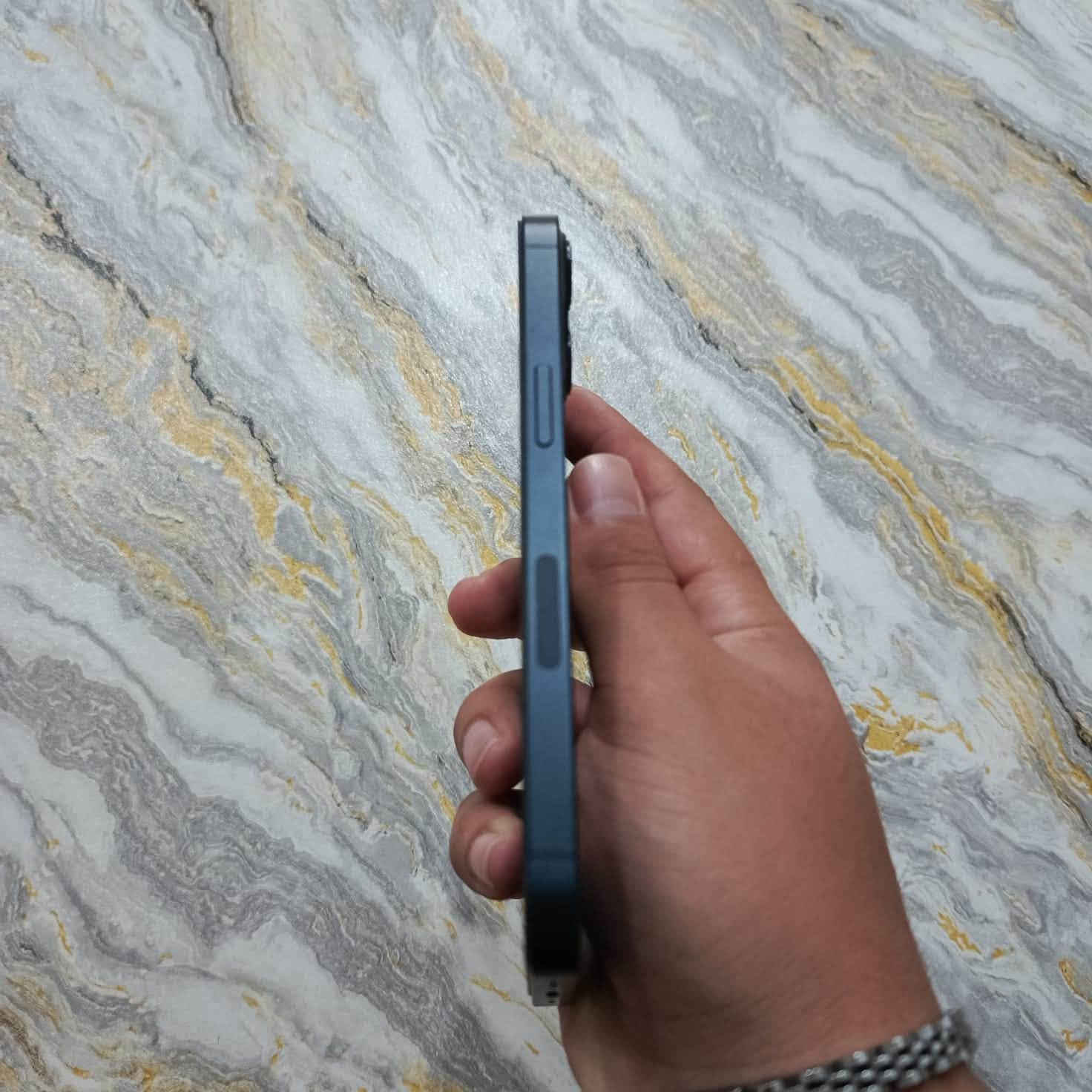 ايفون 13 

جهاز وتر برو ممبدل بي شي ولا مفتوح شي تجي تفحص وتاخذ شريحه لاتعمل بي ملحقات ماويا 

ذاكره128

بطاريه 100

سعر400وبي مجال

عنواني بصره حيانيه

استفسار اكثر تفضل خاص او رقم واتساب فقط ***********
