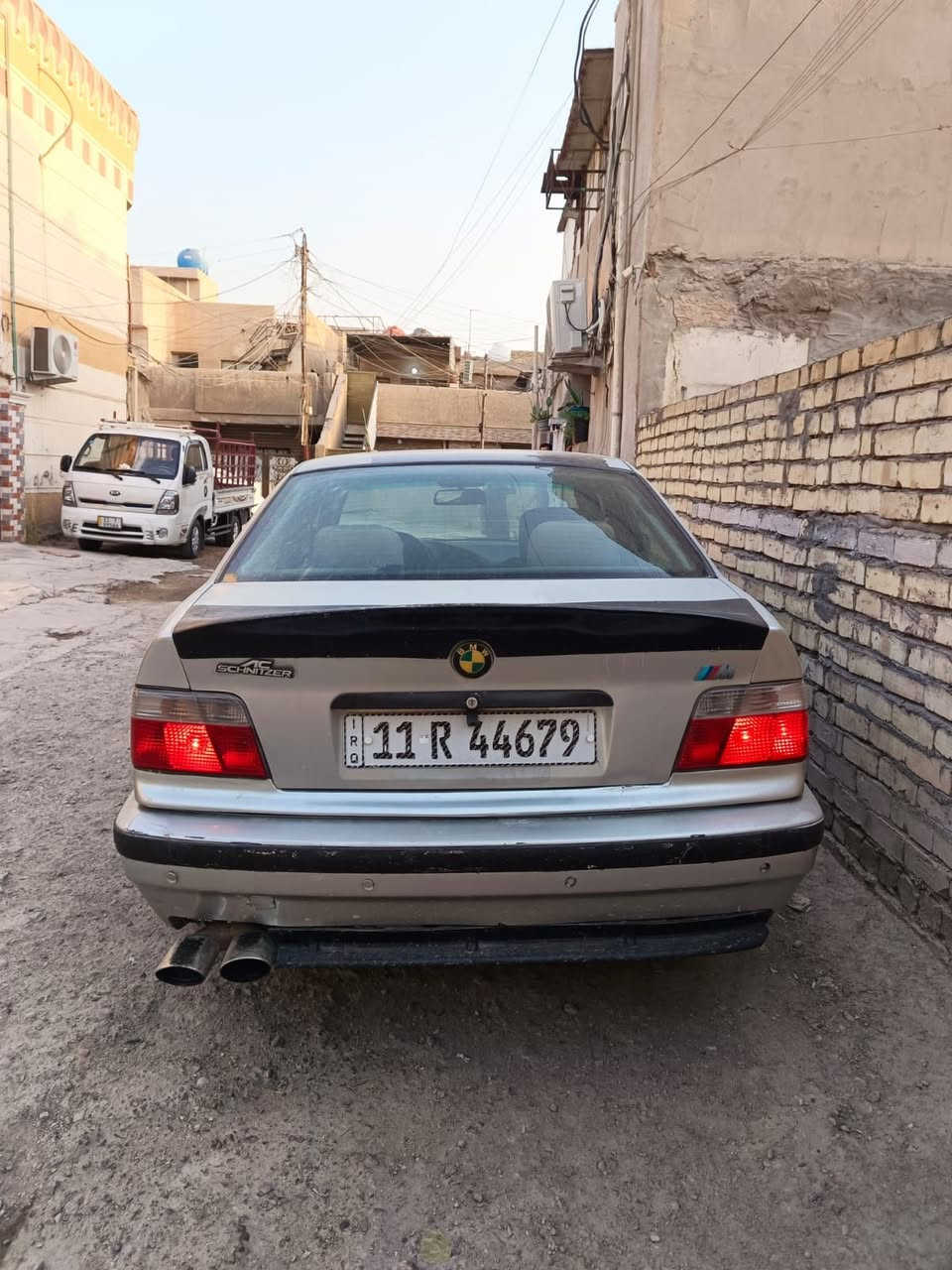 سلام عليكم بيع او مراوس ...بي ام E36 موديل ٩٤ مسكر اوتو يرادلها ترتيبات بسيطة لأن متروكة السيارة حاليا شغالة وترايك للبصرة مكاني بغداد جديدة ‏‪***********‬‏
