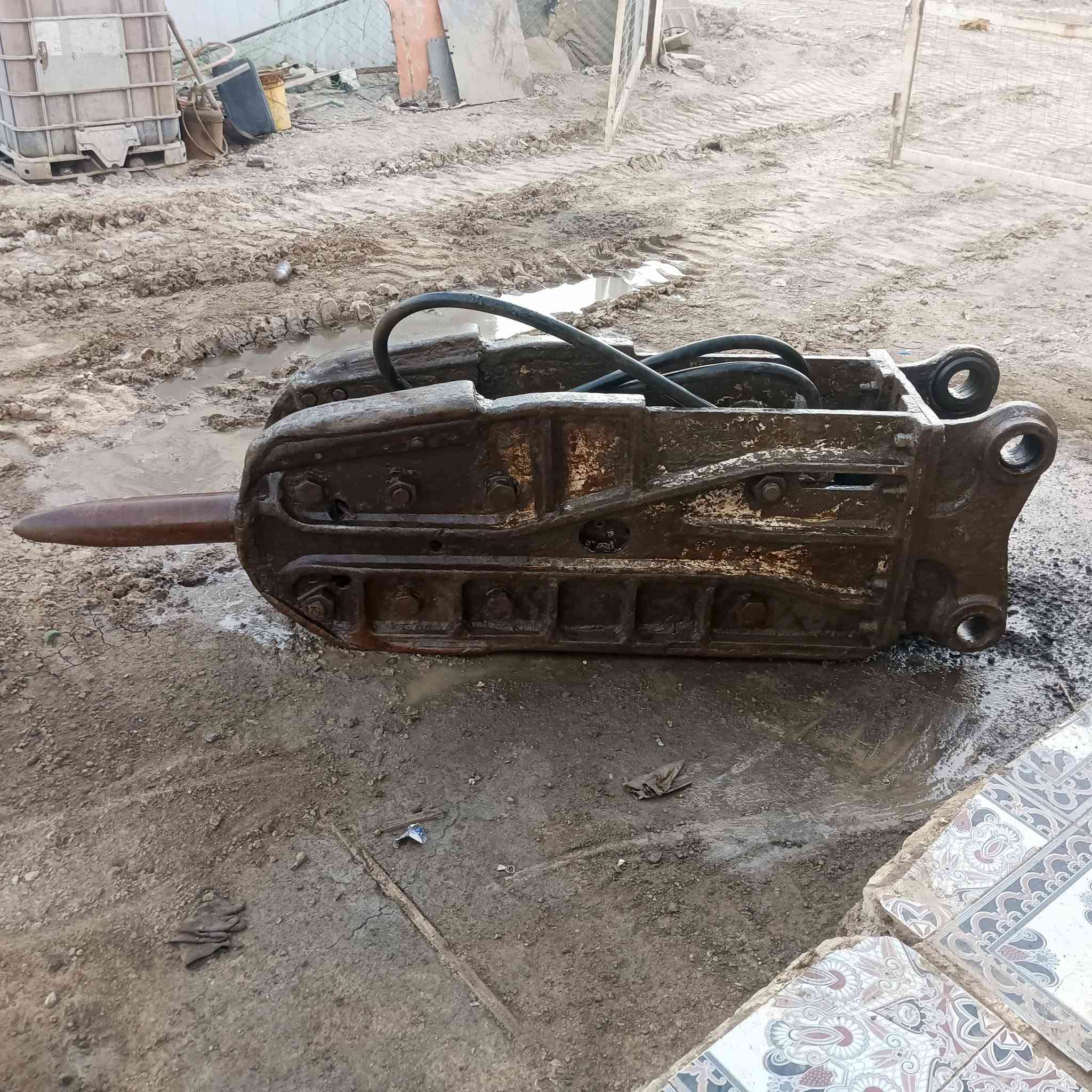 جك همر للبيع فوركاوه شغال مية بالميه شرط الشغل مابي نضيح
*********** // ***********
