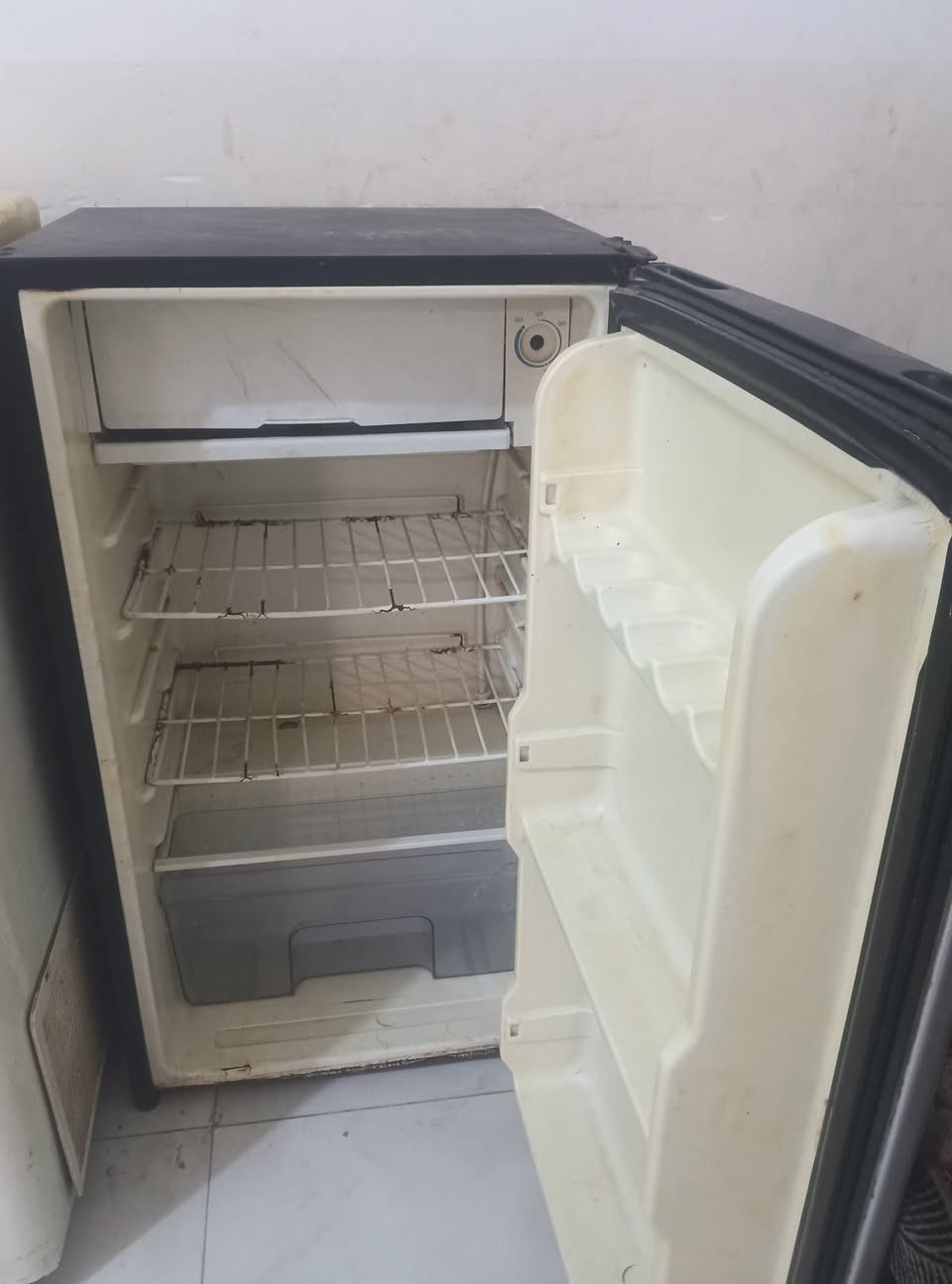 ثلاجات • ١٢٥ و ٦٠ • أبو غرق