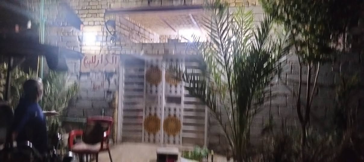 بيت زراعي للبيع مساحتة 120متر اسديناوية خلف الجسر  للاستفسار ***********

